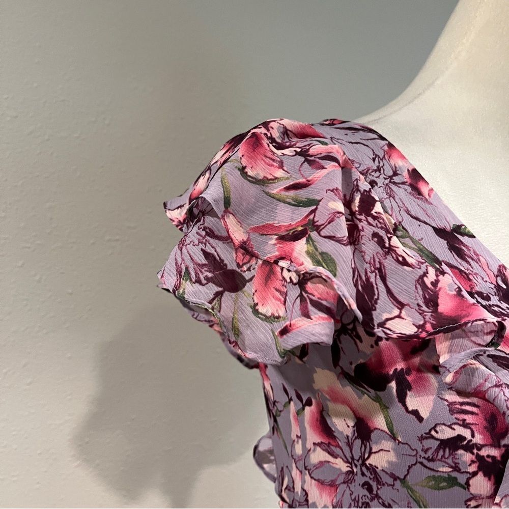 Express Lilac Color Flutter Sleeves Mini V-Neck S… - image 4